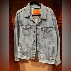 Levi's Light Blue Denim Jacket - Medium